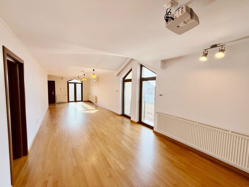 Padurea Cernica, Pantelimon/ Vila P+2,  Este 1 linie la padure! Comision 0%