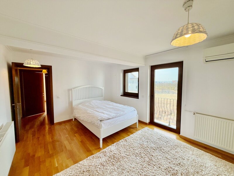 Padurea Cernica, Pantelimon/ Vila P+2,  Este 1 linie la padure! Comision 0%